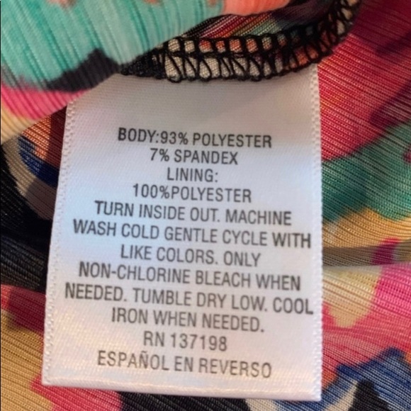 NWT Thalia Sodi Floral Print Top Size Small - Picture 8 of 8